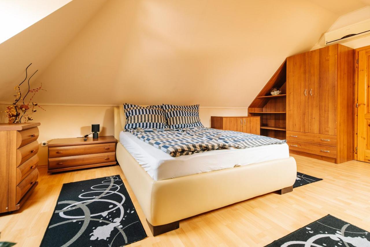 Buzavirag Apartman Кестхей Екстер'єр фото