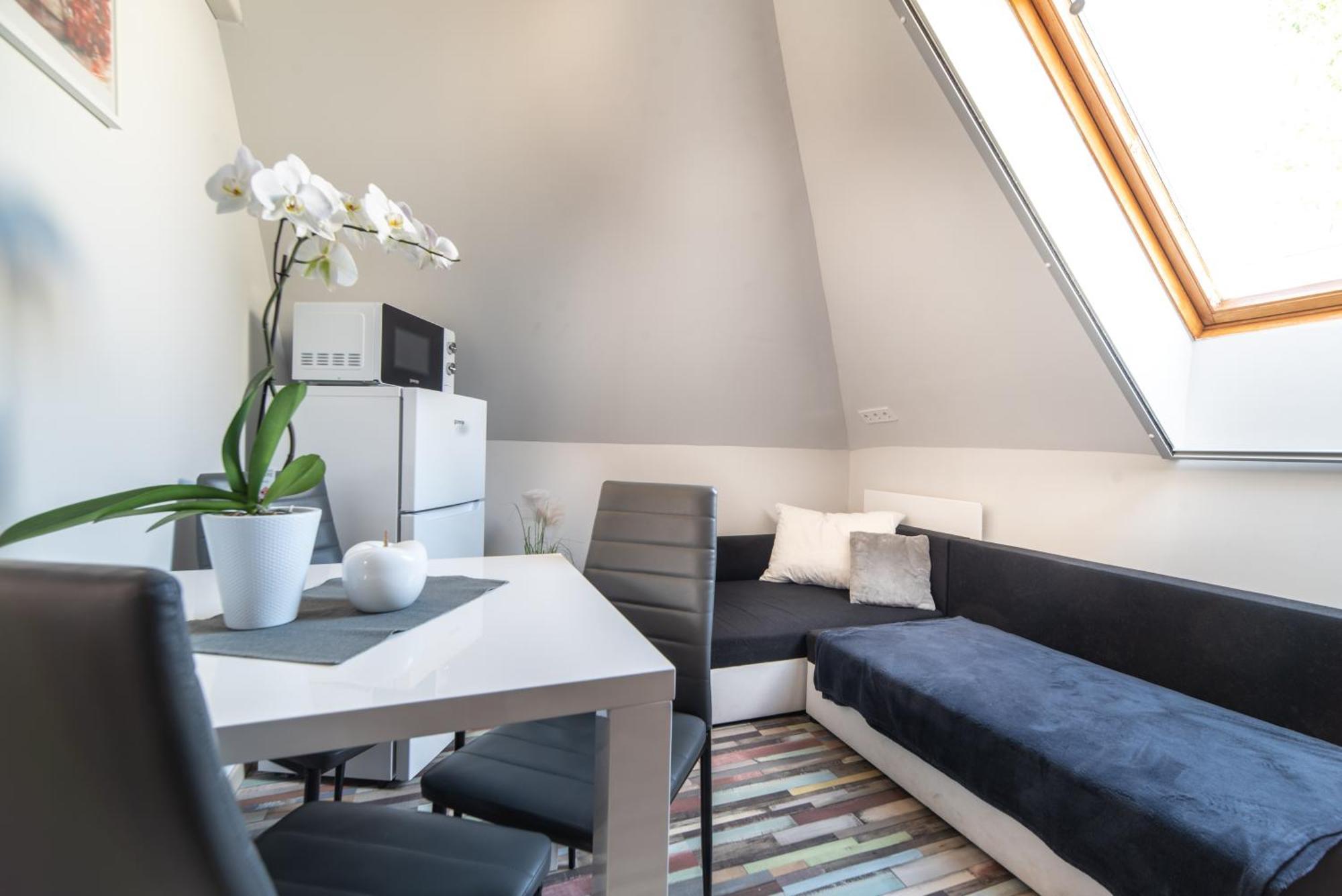 Buzavirag Apartman Кестхей Екстер'єр фото